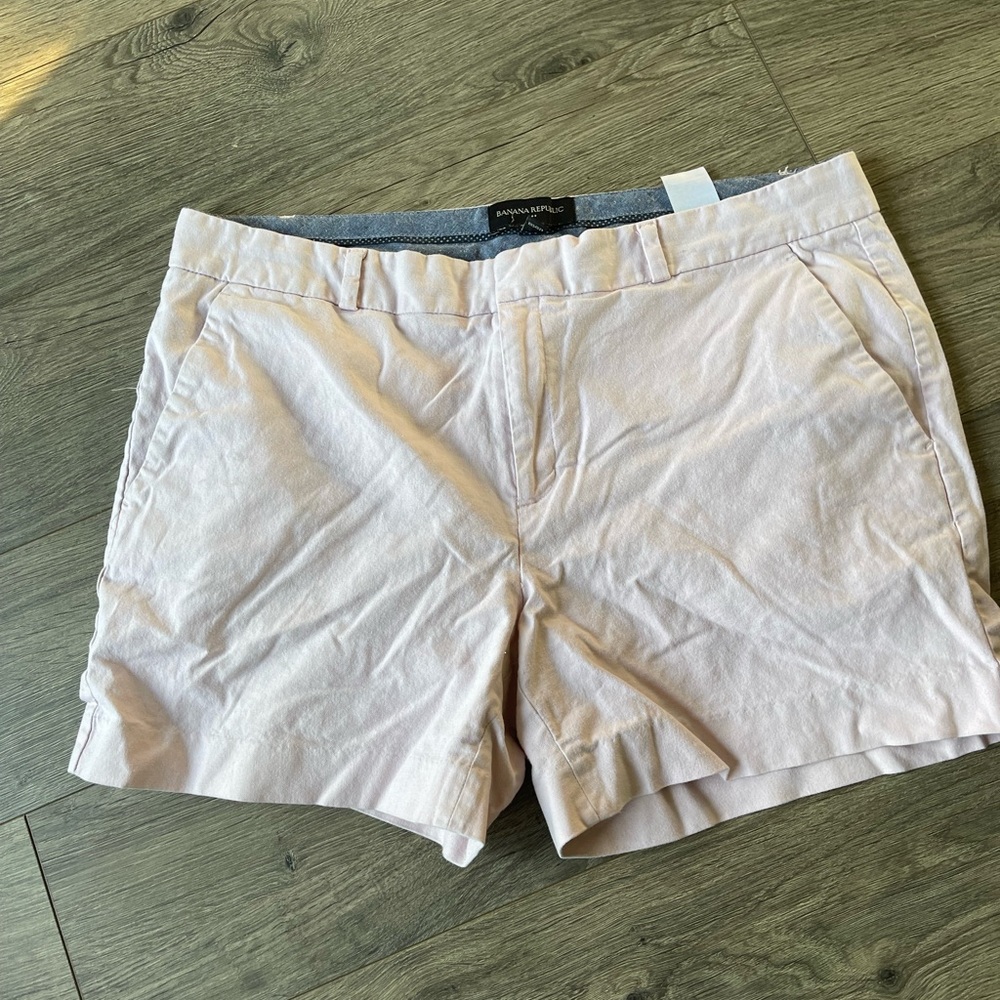 Banana Republic shorts (light pink)